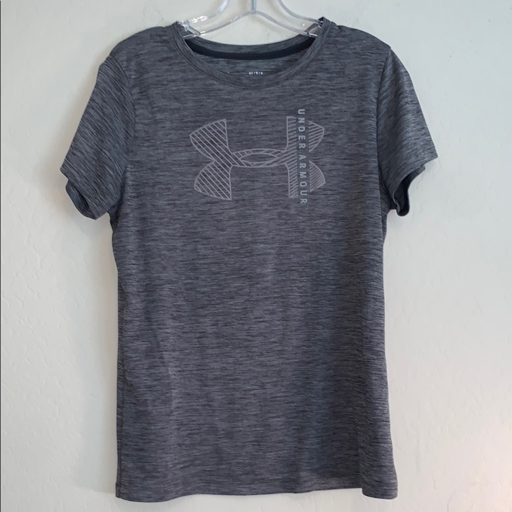 UNDER ARMOUR HEAT GEAR BRAND NEW SIZE MEDIUM LOOSE FIT T-SHIRT
